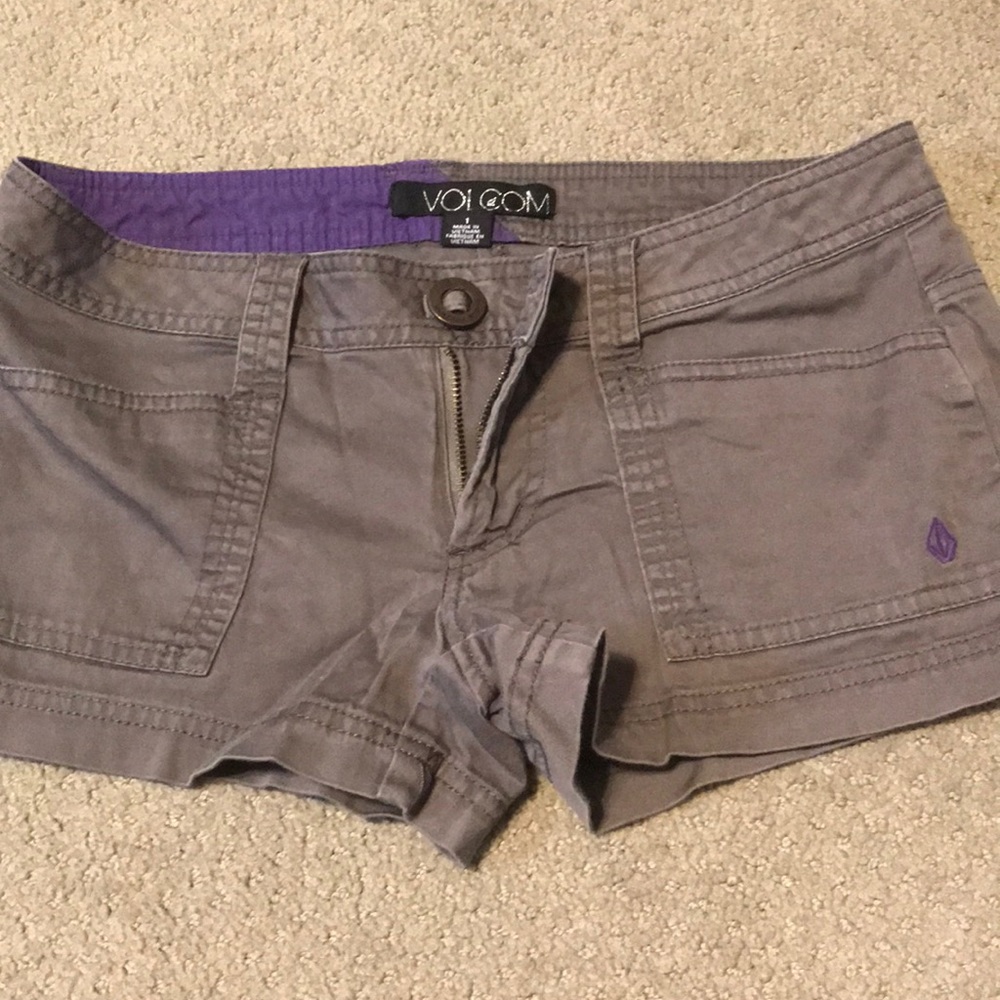 Volcom shorts